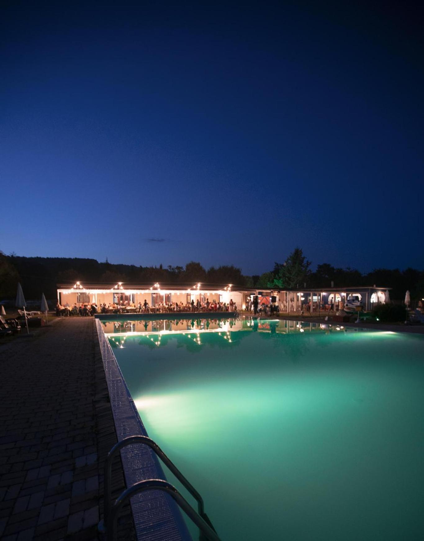Centro Vacanze - Garden River Altidona Exterior foto